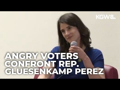 Rep. Gluesenkamp Perez faces vocal crowd at Vancouver town hall