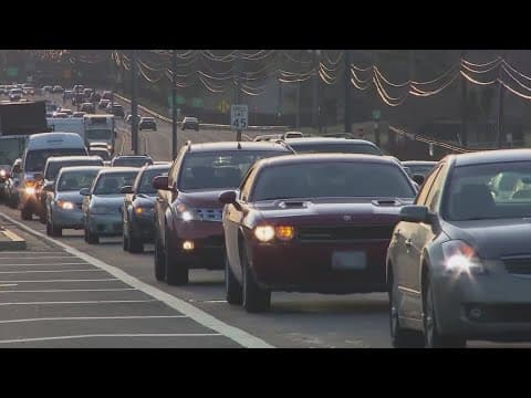 Thousands head to the beach for Labor Day weekend