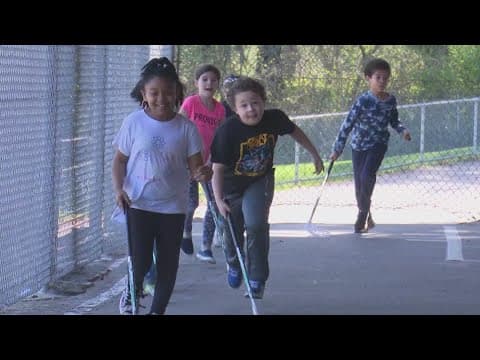 Seattle Kraken donate floor hockey kits to 162 western Washington schools