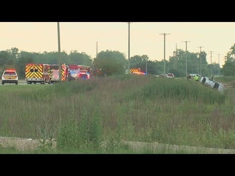 3-year-old, adult dead after being pulled from vehicle that went into West Jefferson pond