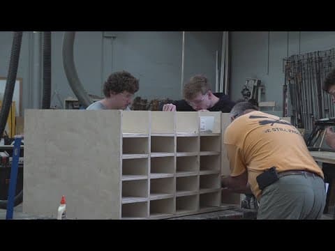 Students help with downtown Clinton project