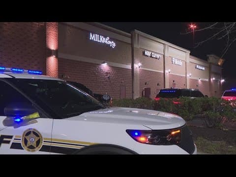 Man shot near popular shopping center in Sterling, police say