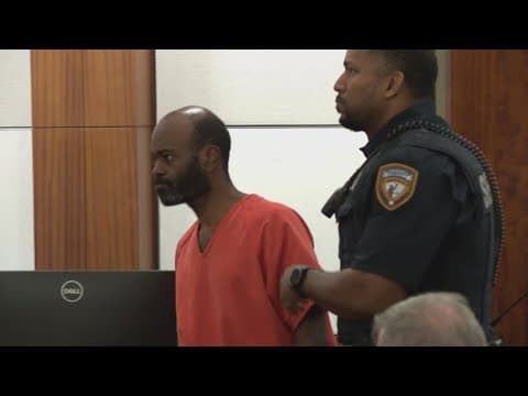 Attorney accused of smuggling drugs to jailed client appears on new child porn charges