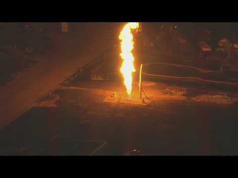 Houston gas pipeline still burning hours later