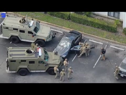 Sheriff: Marine veteran arrested for shooting at people, barricading himself outside Tampa apartment