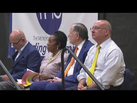 Houston mayor front runners take stage at accountability forum