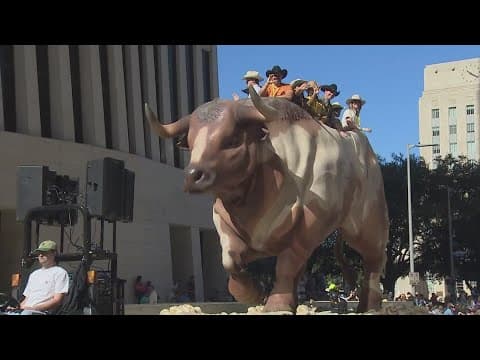 Houston Livestock Show and Rodeo parade draws thousands