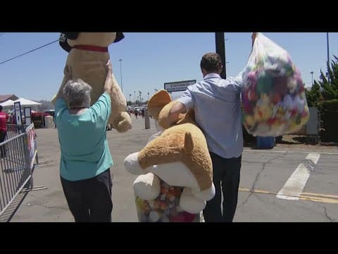Everyone is a winner when they donate unwanted prizes at San Diego County Fair