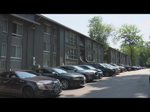 Residents say no A/C, broken refrigerators and other problems at Southeast DC apartments