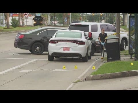 Man shot on Crowder Blvd. near I-10 Service Road