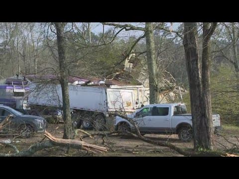 Cleanup underway after possible tornado in Kentwood