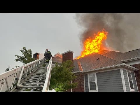 35 displaced after fire at northeast Indianapolis apartment building