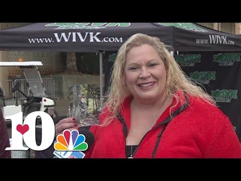 Christmas in Knox | Paula Knauss honors son during parade