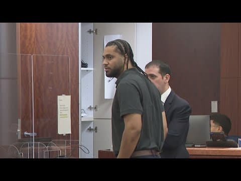 Goose Creek ISD sub sent naked photos of himself to underage student, HCDAO says