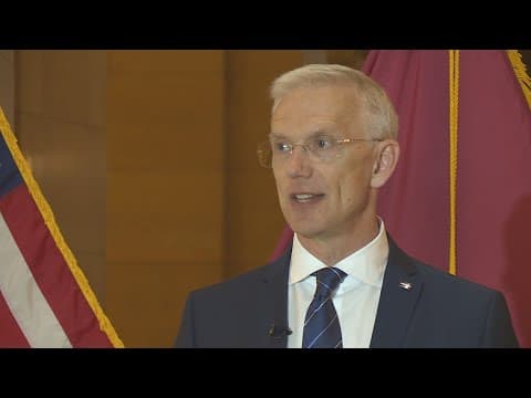 Latvian prime minister arrives in Minnesota