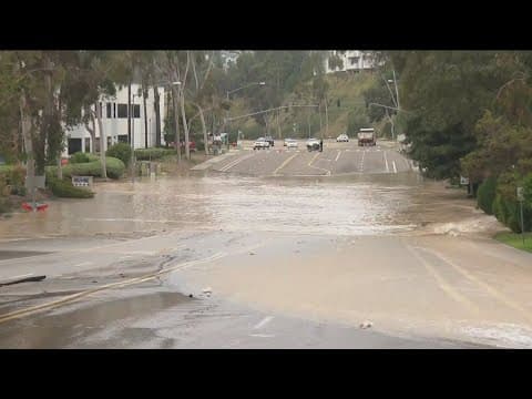 Road buckles in Scripps Ranch after water main breaks