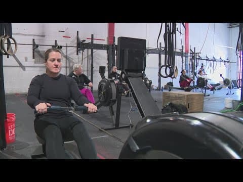 CrossFit members sponsor workouts for federal workers