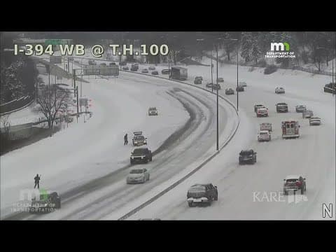 WATCH: Heavy snow strands drivers on Twin Cities roads