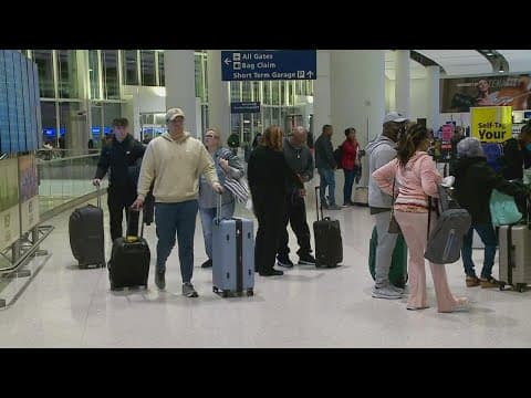 Thanksgiving travelers - by the numbers