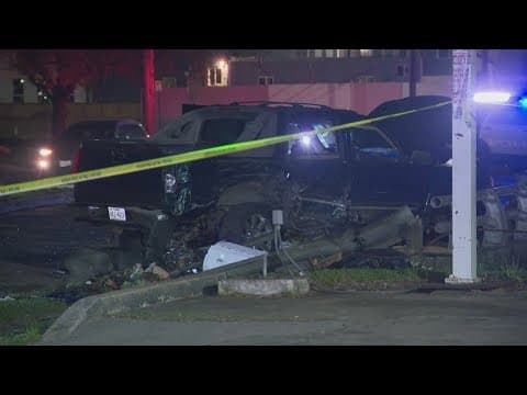 Search underway for man who left wife, 4 children behind in crash wreckage, HPD says