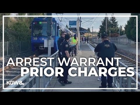 Man accused in racist MAX platform stabbing had arrest warrant for prior Portland charges