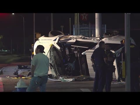 Harris County Pct. 2 deputy injured after rollover crash during traffic stop, HPD says