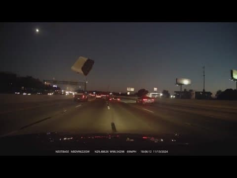 Mattress flew off truck on Texas interstate