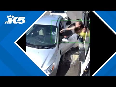 Seattle bikini barista shatters windshield with hammer after customer throws drinks at her