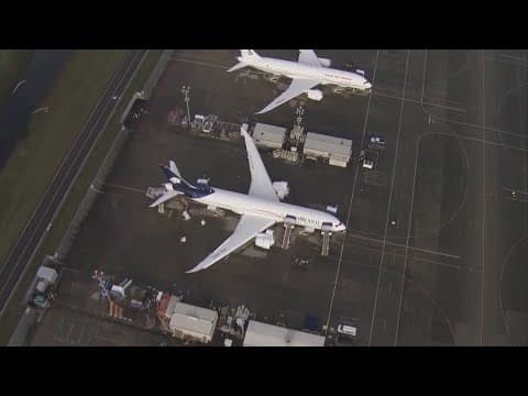 What’s Boeing’s plan to raise money at an uncertain point in its history?