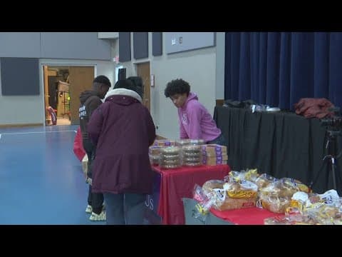 Nonprofit organization led by Indianapolis teens feeds 250 families