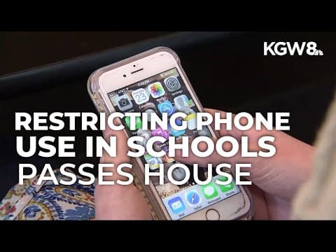 Bill to limit student phone use in school clears Oregon House in Salem