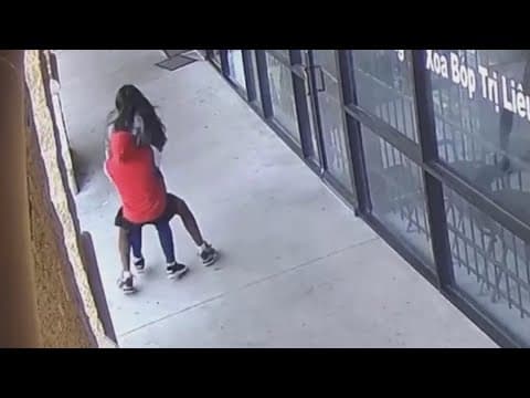 Teen sentenced after accepting plea deal after body-slamming Houston woman during robbery