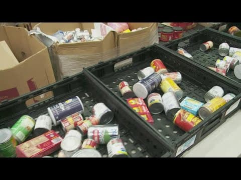 Food pantries feel the pinch this Thanksgiving as inflation skyrockets