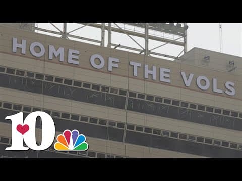 Vols stadium sign returns