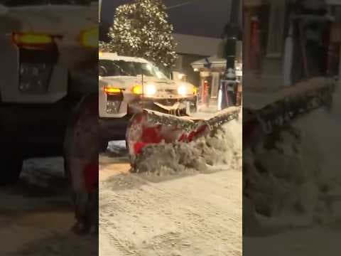 Wow! Snowplows clear out streets in New Orleans #snowstorm