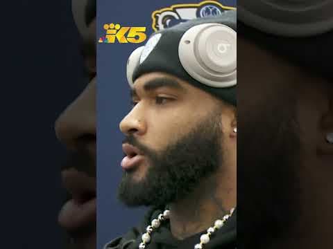 UW Huskies football team arrives in New Orleans ahead of the Sugar Bowl against Texas Longhorns