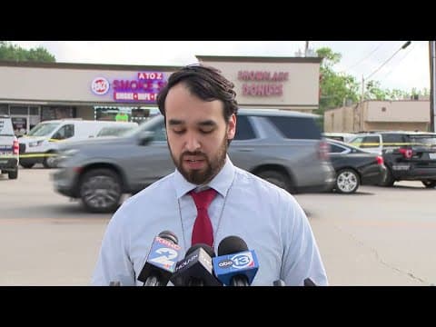 Robbery suspect killed in shooting at Houston donut shop, police say
