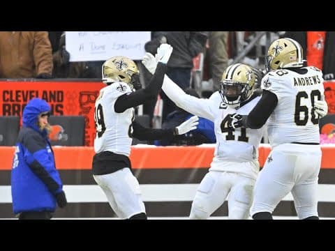 Saints keep slim playoff hopes alive with second straight win