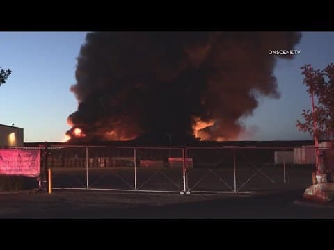 Factory fire in Tijuana sends thick plumes of smoke over San Diego County