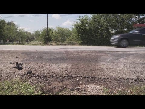 Investigators work to determine what caused a deadly crash in southern Tarrant County