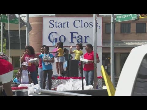 Former Mayor Sylvester Turner honored at Houston Juneteenth parade