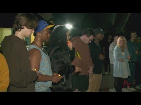 Loyola students hold vigil for Tyre Nichols at Audubon Park