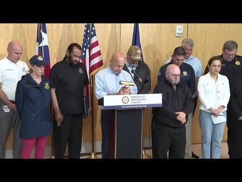 First responder killed while trying to get to work during Hurricane Beryl, Mayor Whitmire says