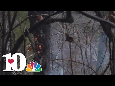 Authorities searching for suspect in possible arson leading to Rich Mountain brush fires in the Smok