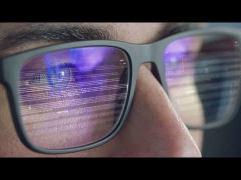 Do blue light filtering glasses work?