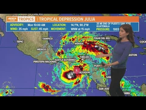 Tropical Update: Julia is now in the eastern Pacific