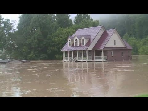 Flooding kills at least 3 in Kentucky