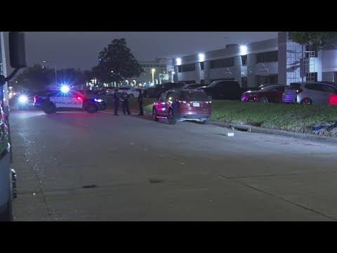 Police searching for gunman who shot man leaving RodeoHouston, HPD says