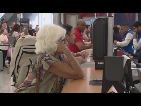 Tens of thousands of Delta passengers stranded by cancellations