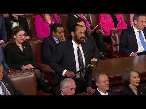 Texas Congressman Al Green removed during Trump's speech
